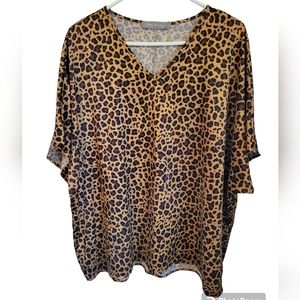 ⭐️NWT Pixi +Ivy Animal Print Top